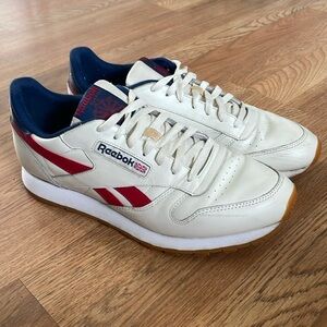 Reebok Sneakers